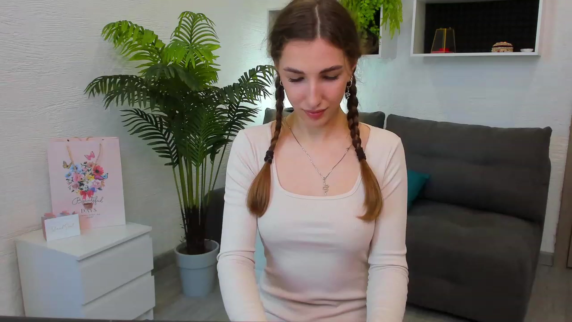 Gallery image thumbnail from HannaMillos's myfreecams stream on, 06/10/2023, 06:16 image 5 of 20