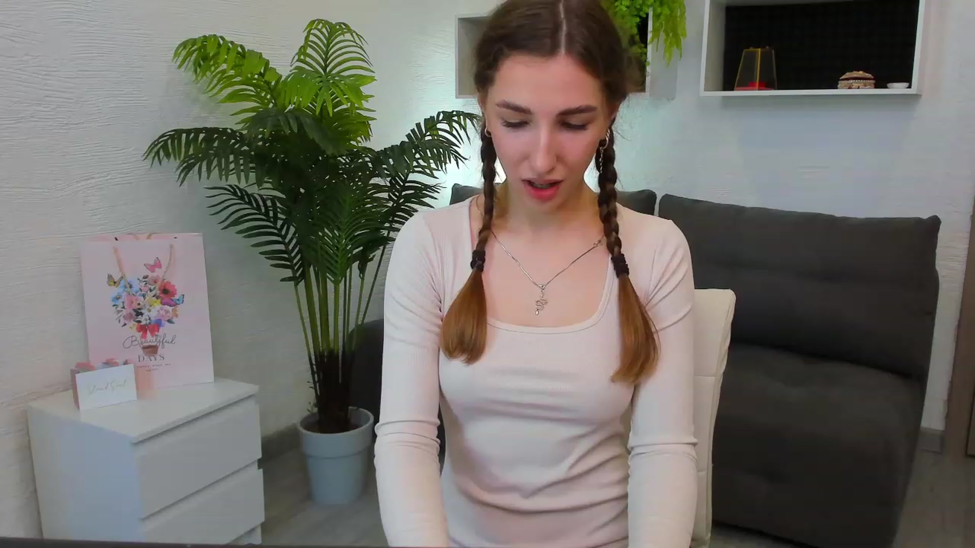 Gallery image thumbnail from HannaMillos's myfreecams stream on, 06/10/2023, 06:16 image 20 of 20