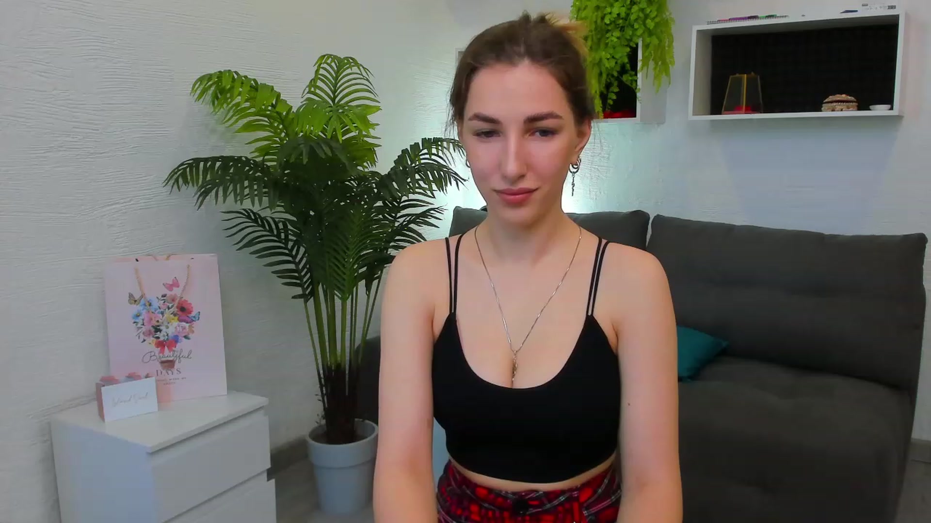 Gallery image thumbnail from HannaMillos's myfreecams stream on, 06/19/2023, 04:04 image 4 of 20