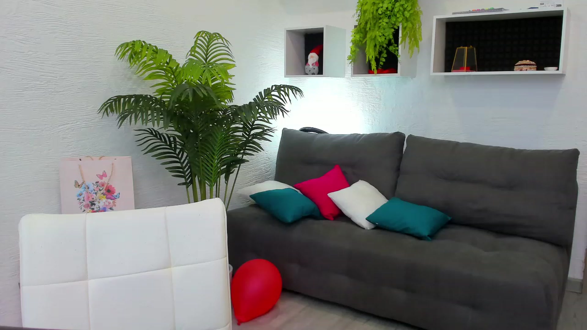 Gallery image thumbnail from HannaMillos's myfreecams stream on, 06/21/2023, 04:14 image 5 of 20