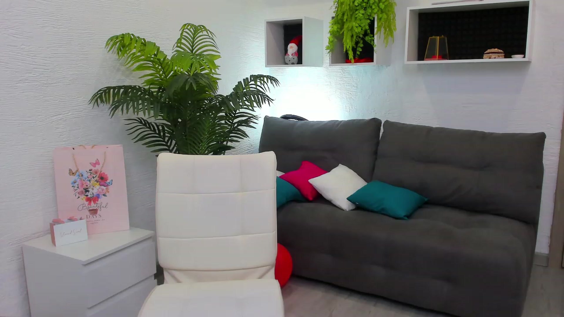 Gallery image thumbnail from HannaMillos's myfreecams stream on, 06/24/2023, 04:21 image 10 of 20