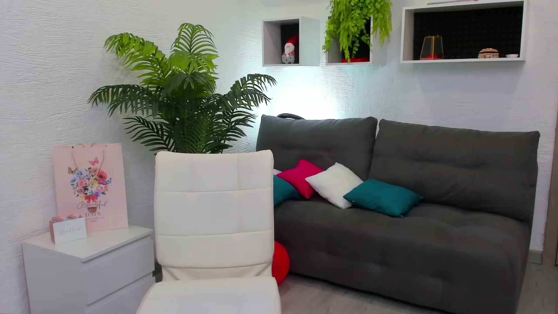 Gallery image thumbnail from HannaMillos's myfreecams stream on, 06/24/2023, 04:21 image 11 of 20