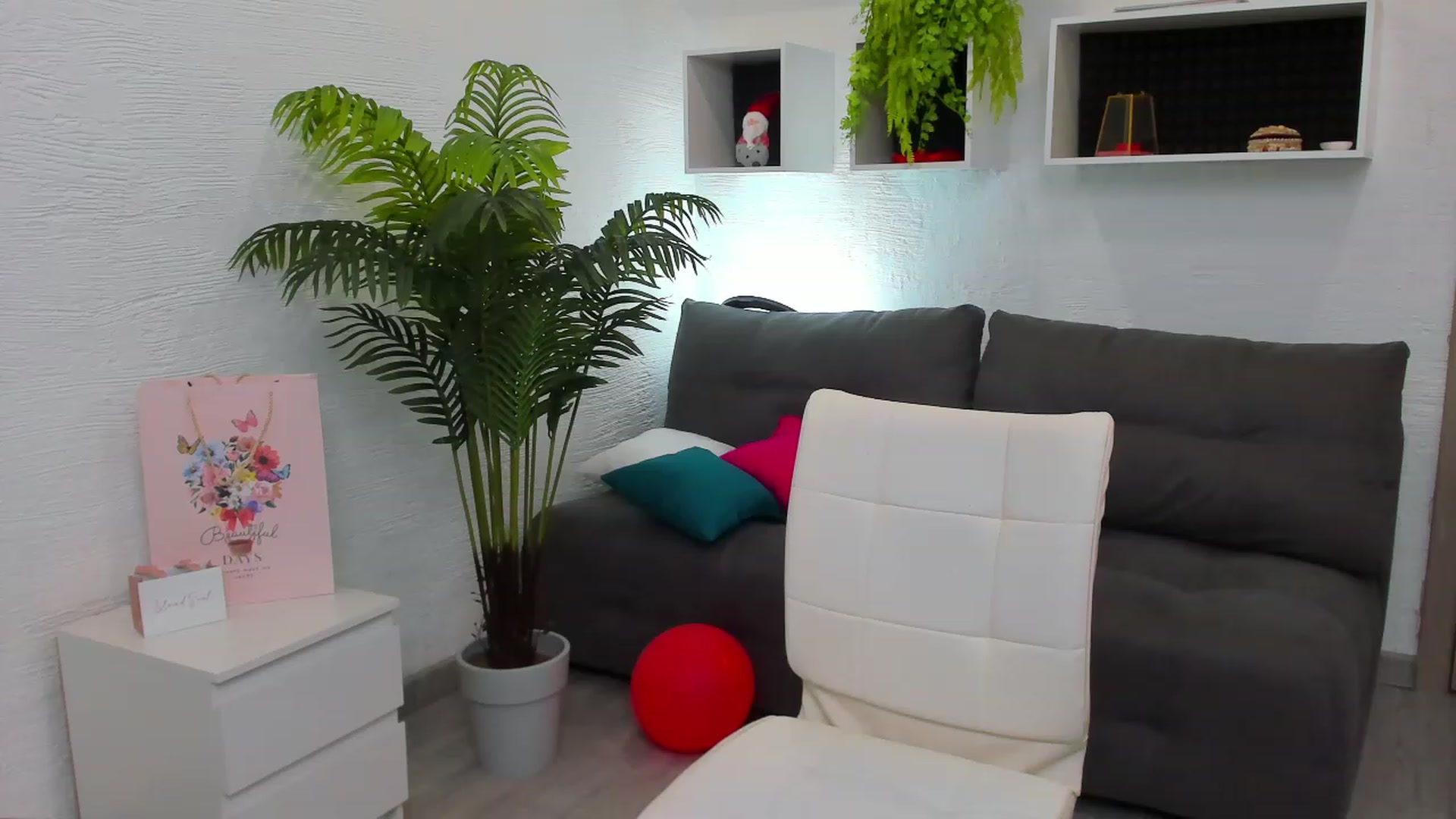 Gallery image thumbnail from HannaMillos's myfreecams stream on, 06/24/2023, 04:21 image 5 of 20