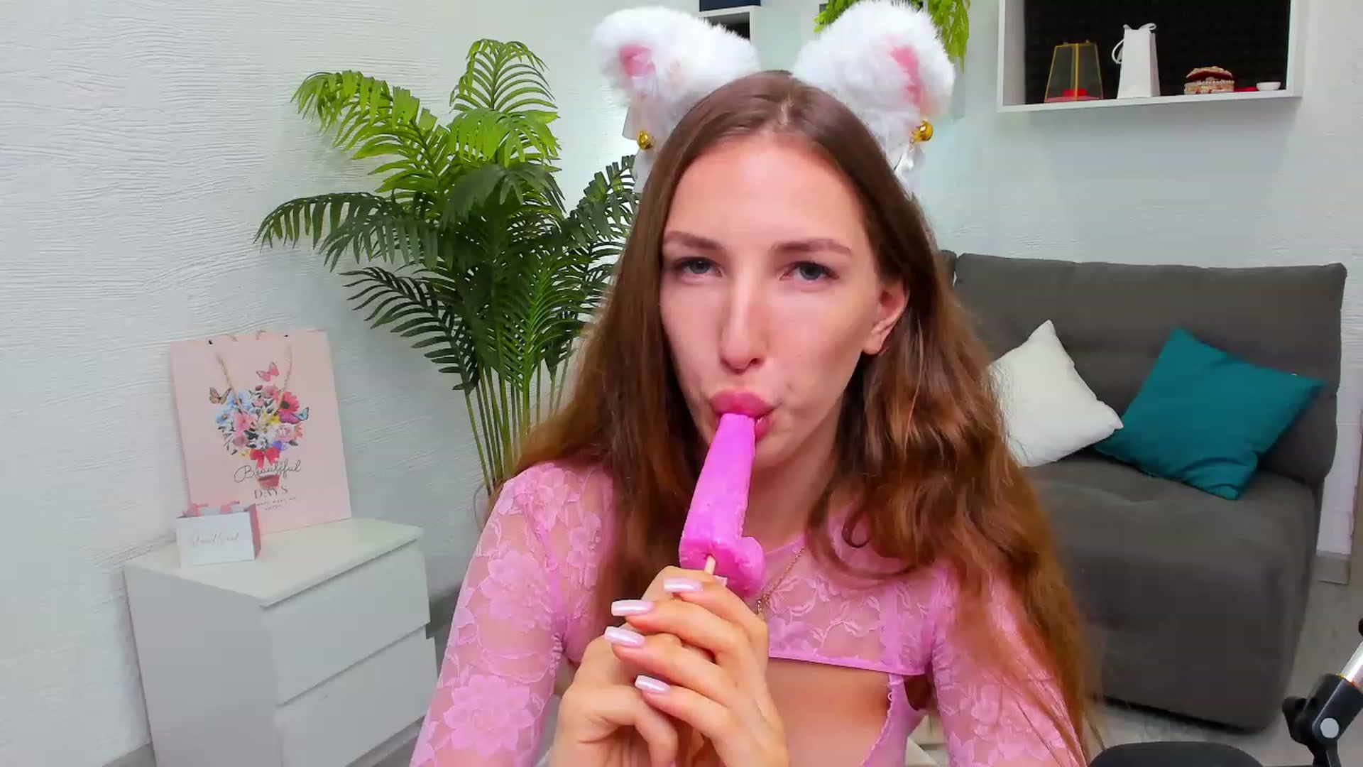 Gallery image thumbnail from HannaMillos's myfreecams stream on, 08/11/2023, 08:26 image 6 of 20