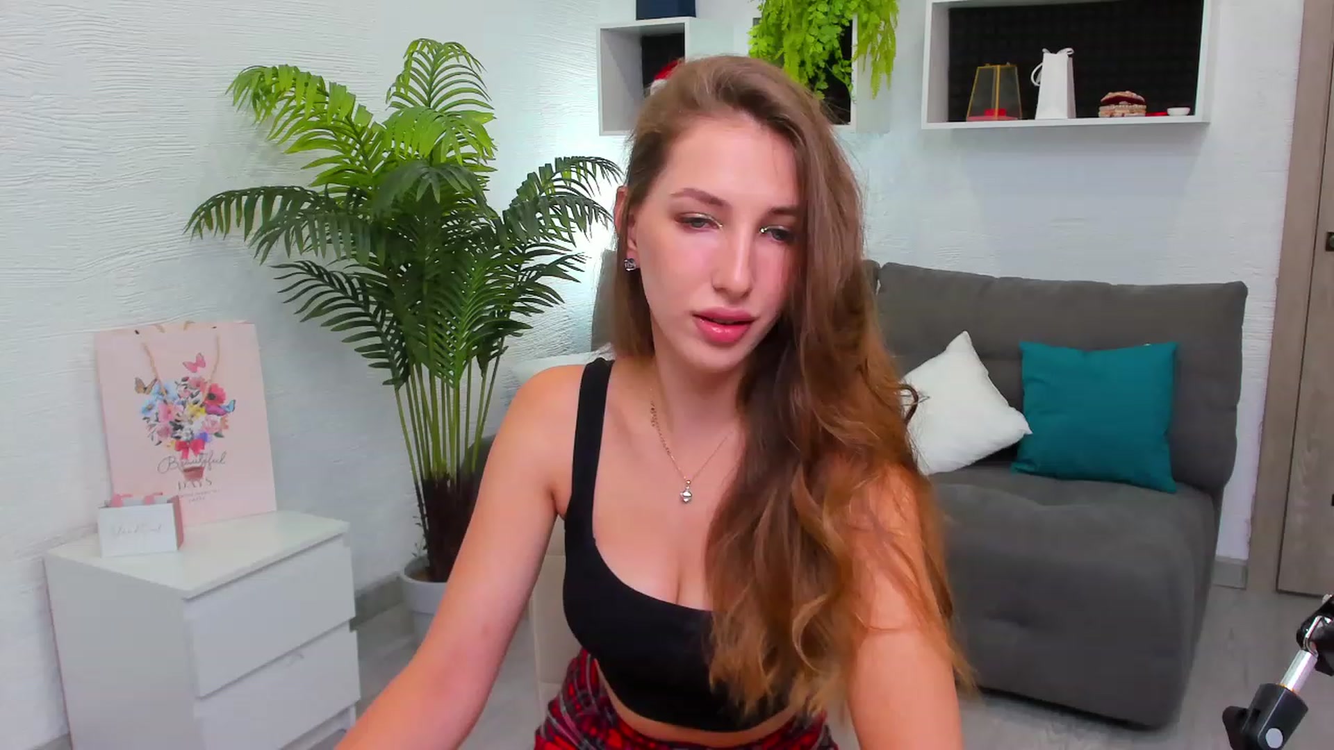 Gallery image thumbnail from HannaMillos's myfreecams stream on, 08/13/2023, 12:14 image 3 of 20