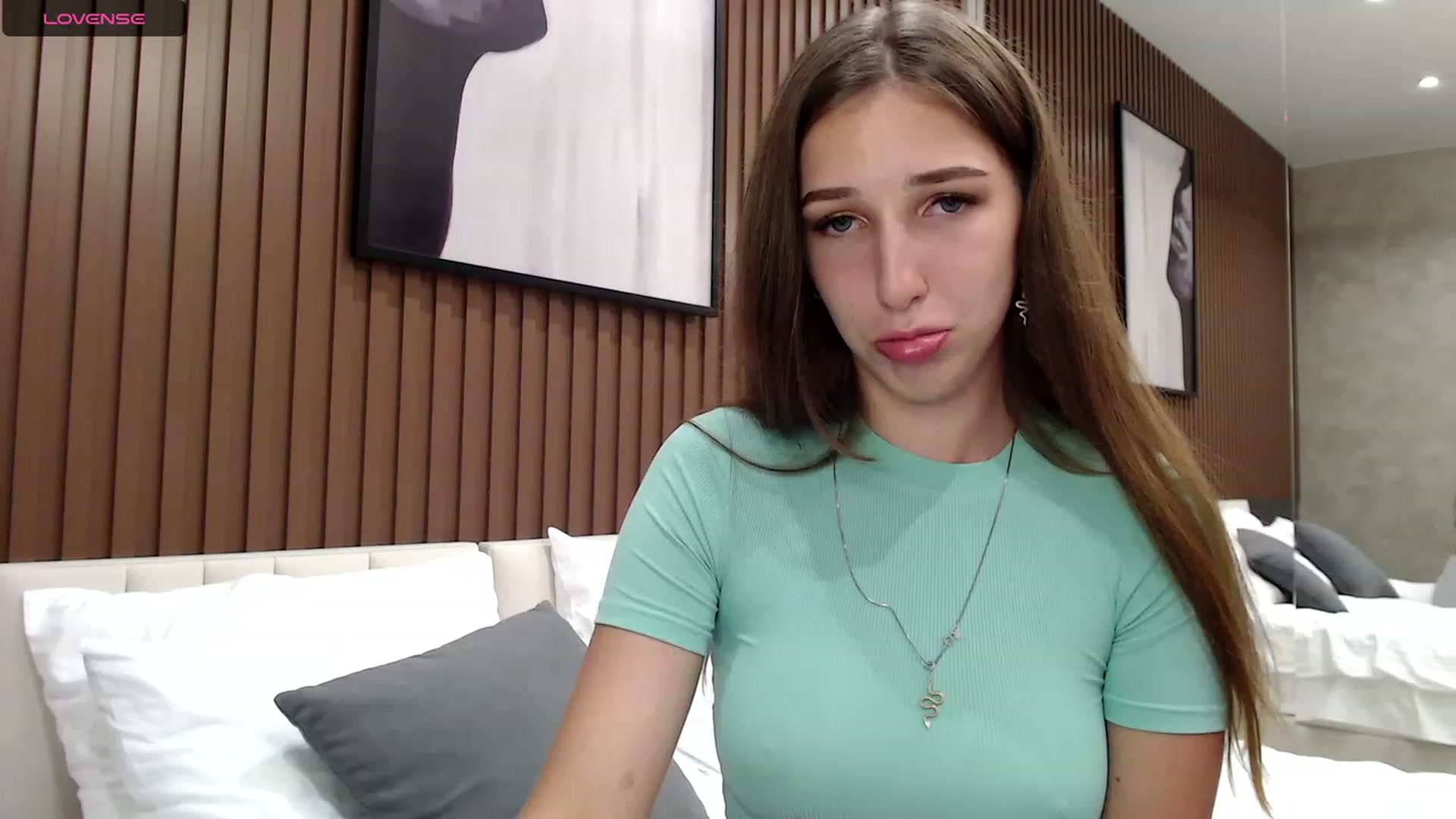 Gallery image thumbnail from HannaMillos's myfreecams stream on, 08/26/2023, 17:14 image 17 of 20