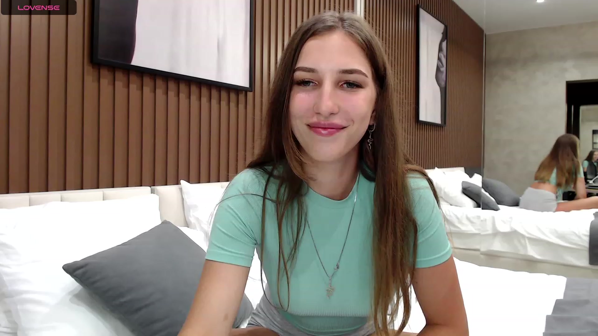 Gallery image thumbnail from HannaMillos's myfreecams stream on, 08/26/2023, 18:13 image 6 of 20