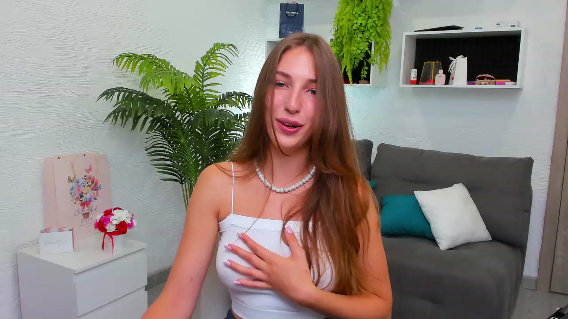 Gallery image thumbnail from HannaMillos's myfreecams stream on, 09/13/2023, 20:43 image 8 of 20