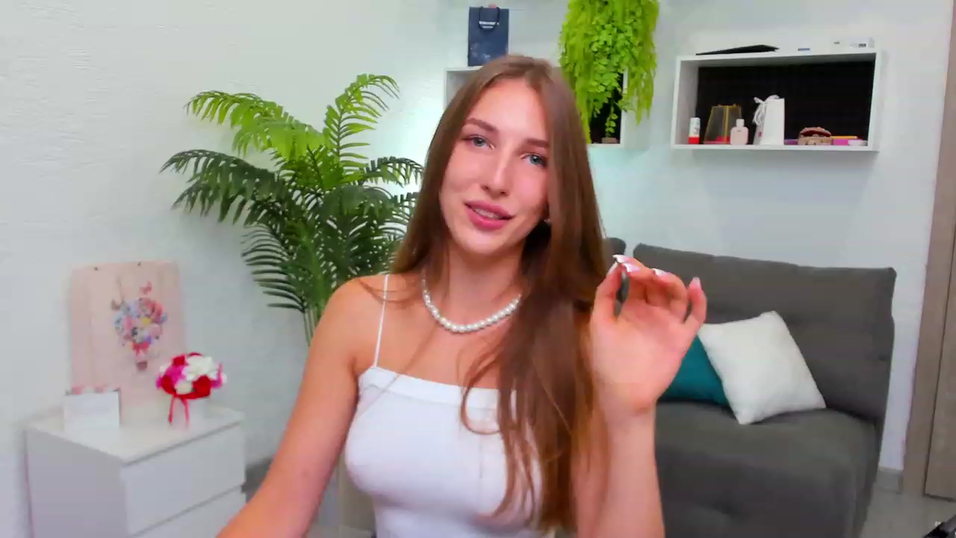 Gallery image thumbnail from HannaMillos's myfreecams stream on, 09/13/2023, 20:43 image 6 of 20