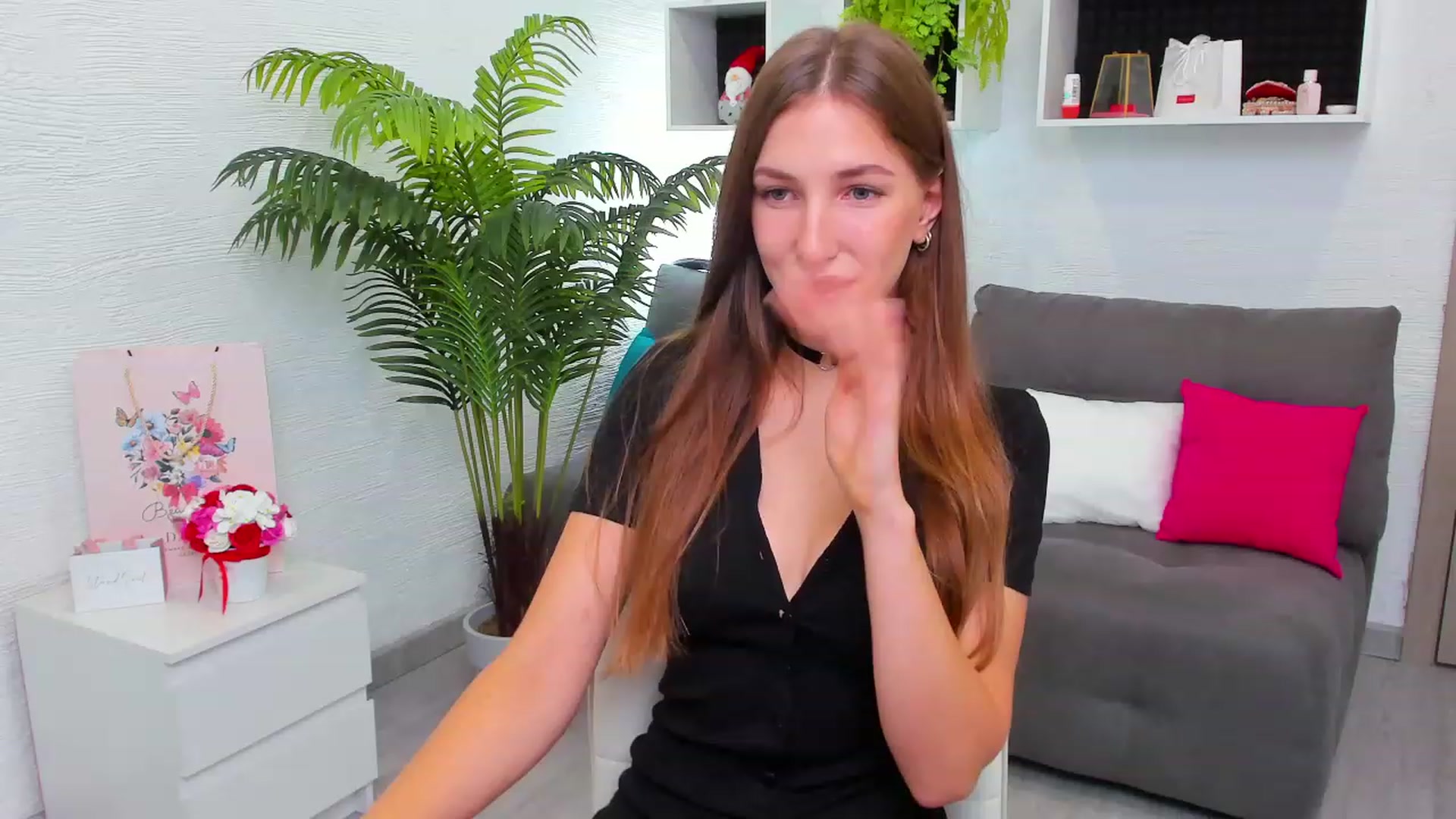 Gallery image thumbnail from HannaMillos's myfreecams stream on, 10/08/2023, 09:12 image 7 of 20