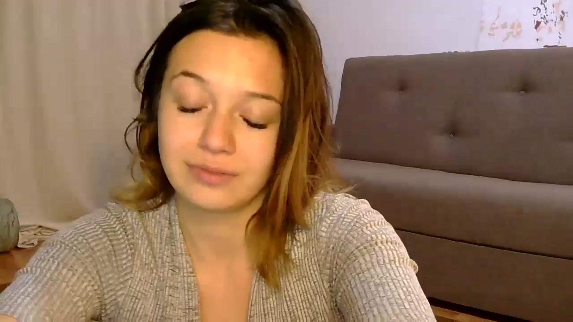 Gallery image thumbnail from HannaRaven's myfreecams stream on, 01/01/2025, 19:03 image 4 of 20