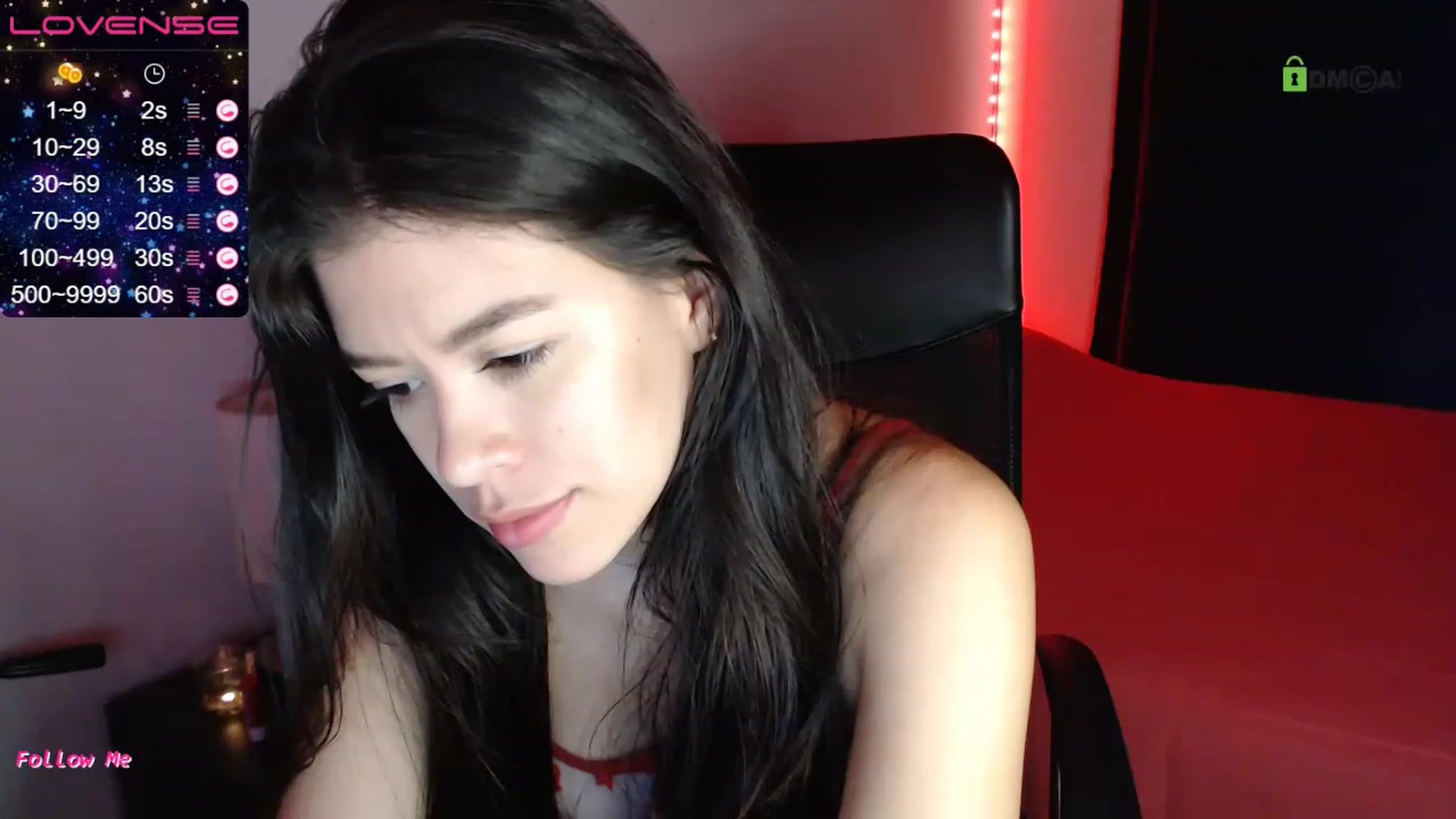 Gallery image thumbnail from HannaRo's myfreecams stream on, 12/10/2022, 18:36 image 18 of 20