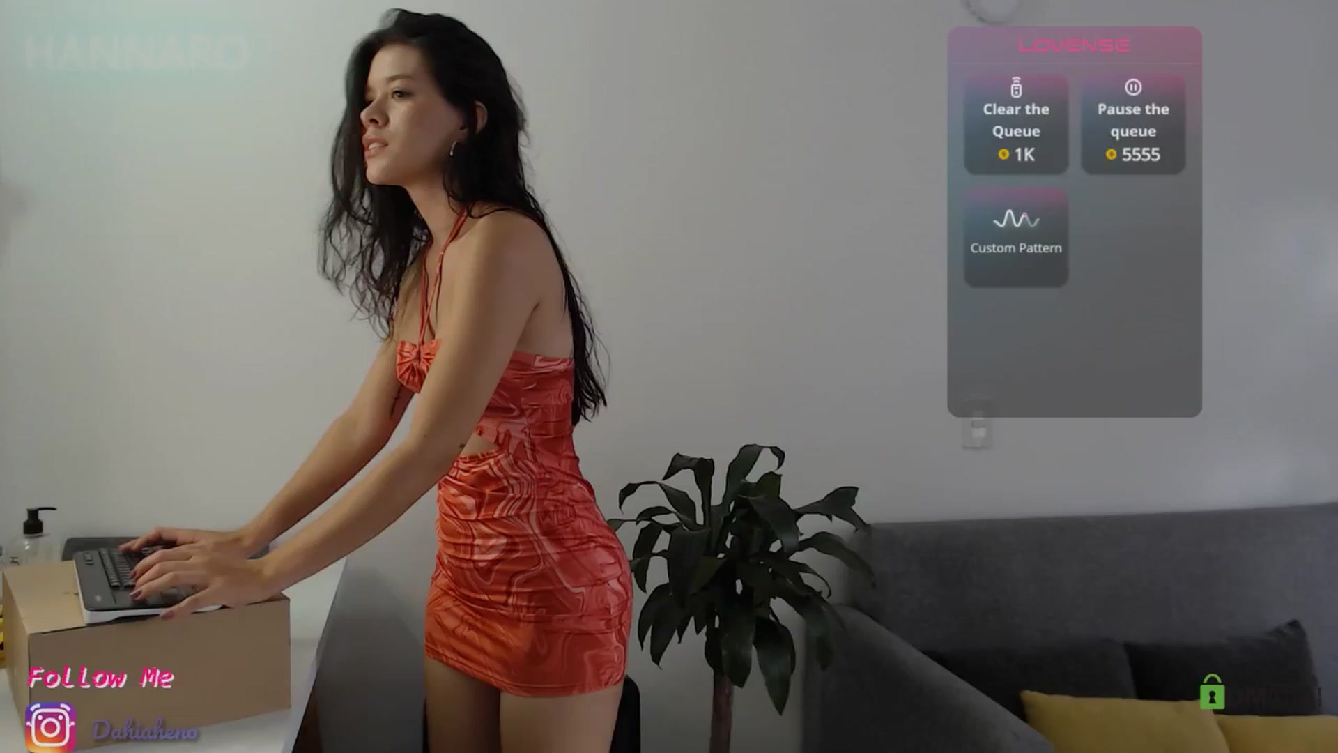 Gallery image thumbnail from HannaRo's myfreecams stream on, 07/04/2025, 14:35 image 6 of 20