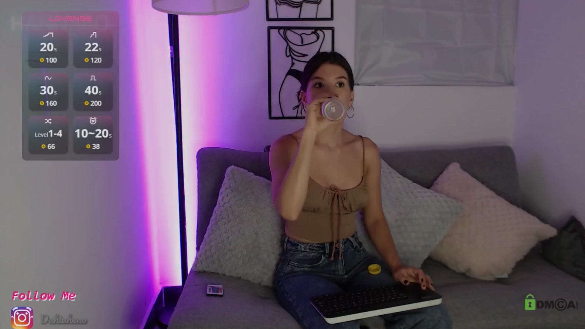 Gallery image thumbnail from HannaRo's myfreecams stream on, 07/10/2025, 19:14 image 11 of 20
