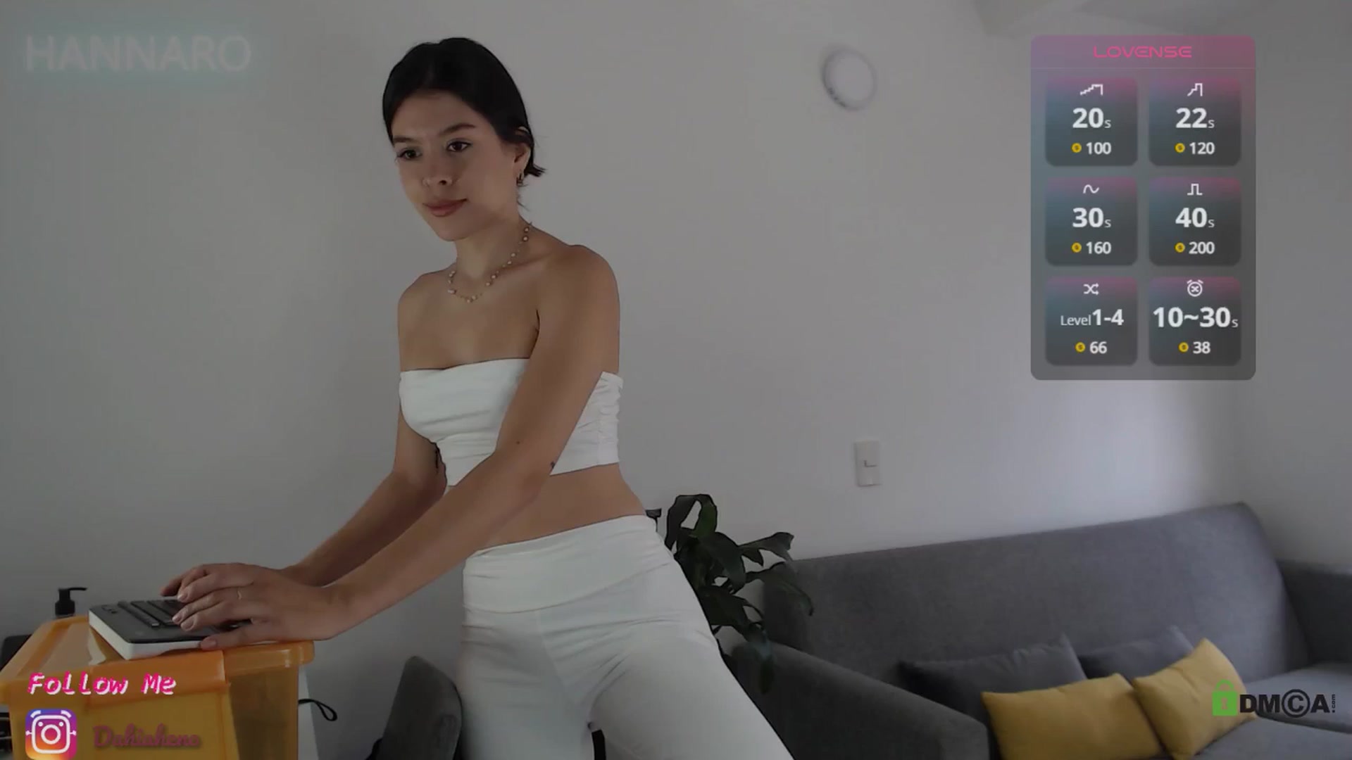 Gallery image thumbnail from HannaRo's myfreecams stream on, 07/12/2025, 16:56 image 15 of 20