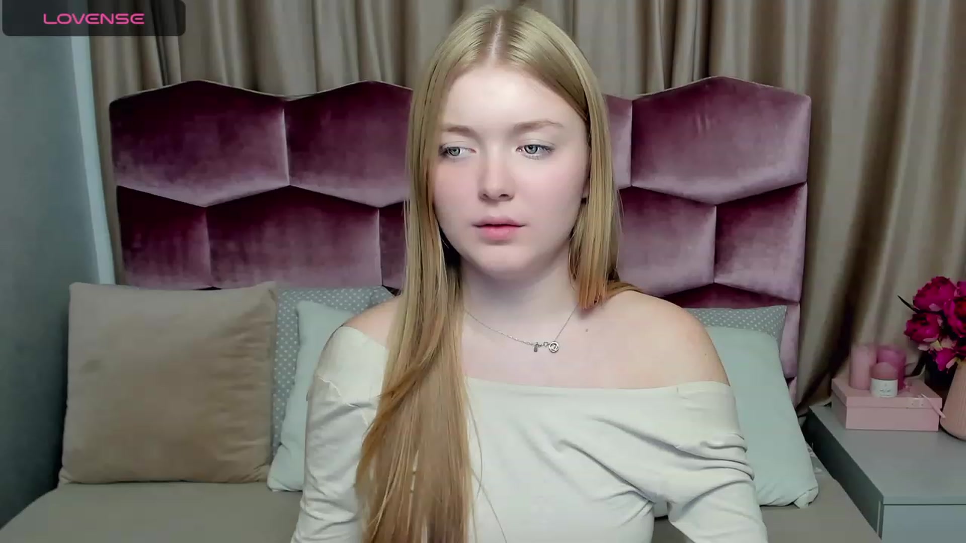 Gallery image thumbnail from HannaWise's myfreecams stream on, 10/20/2023, 12:38 image 2 of 20