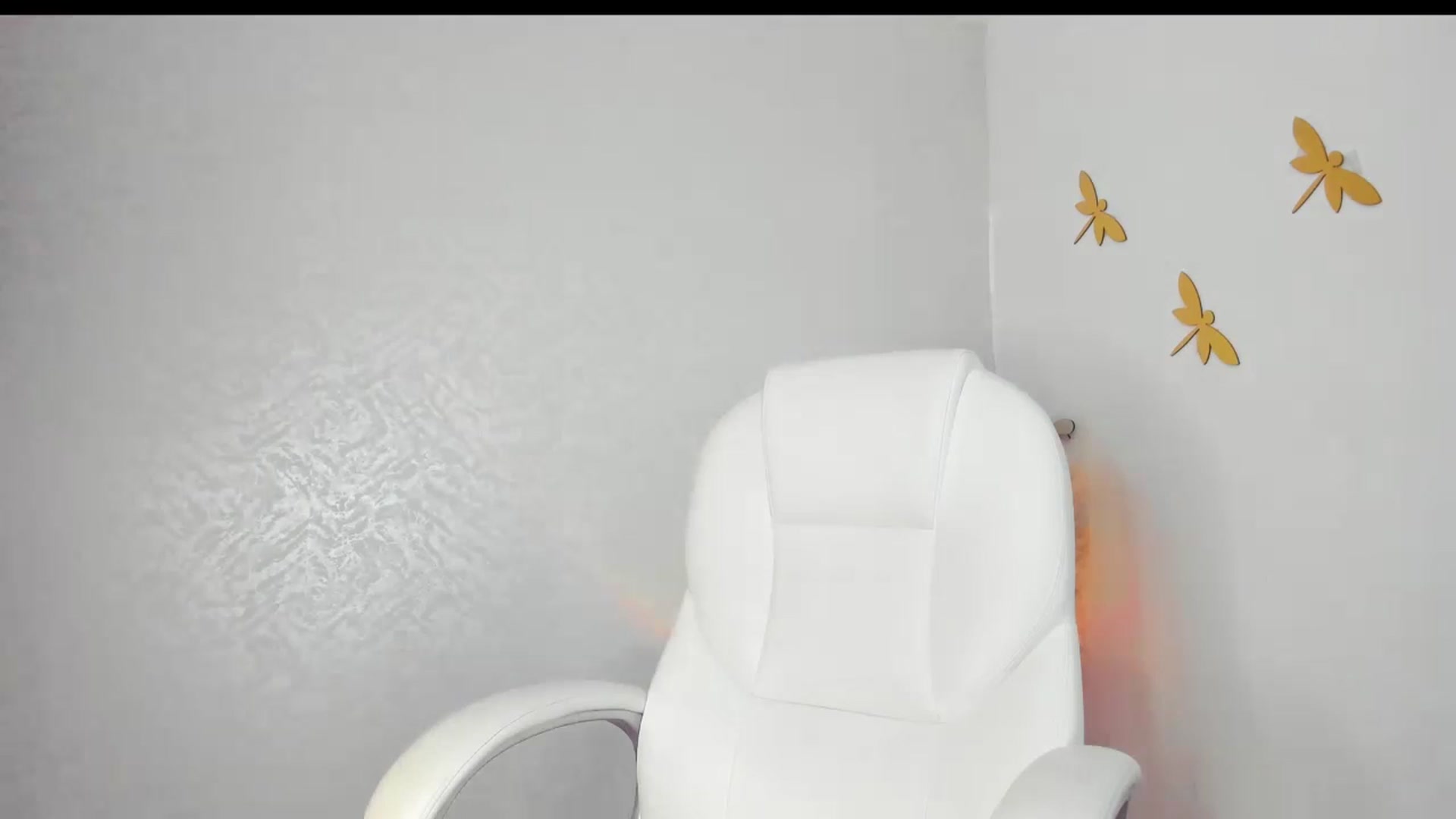 Gallery image thumbnail from Hanna_Hudson's myfreecams stream on, 12/25/2024, 18:15 image 6 of 20