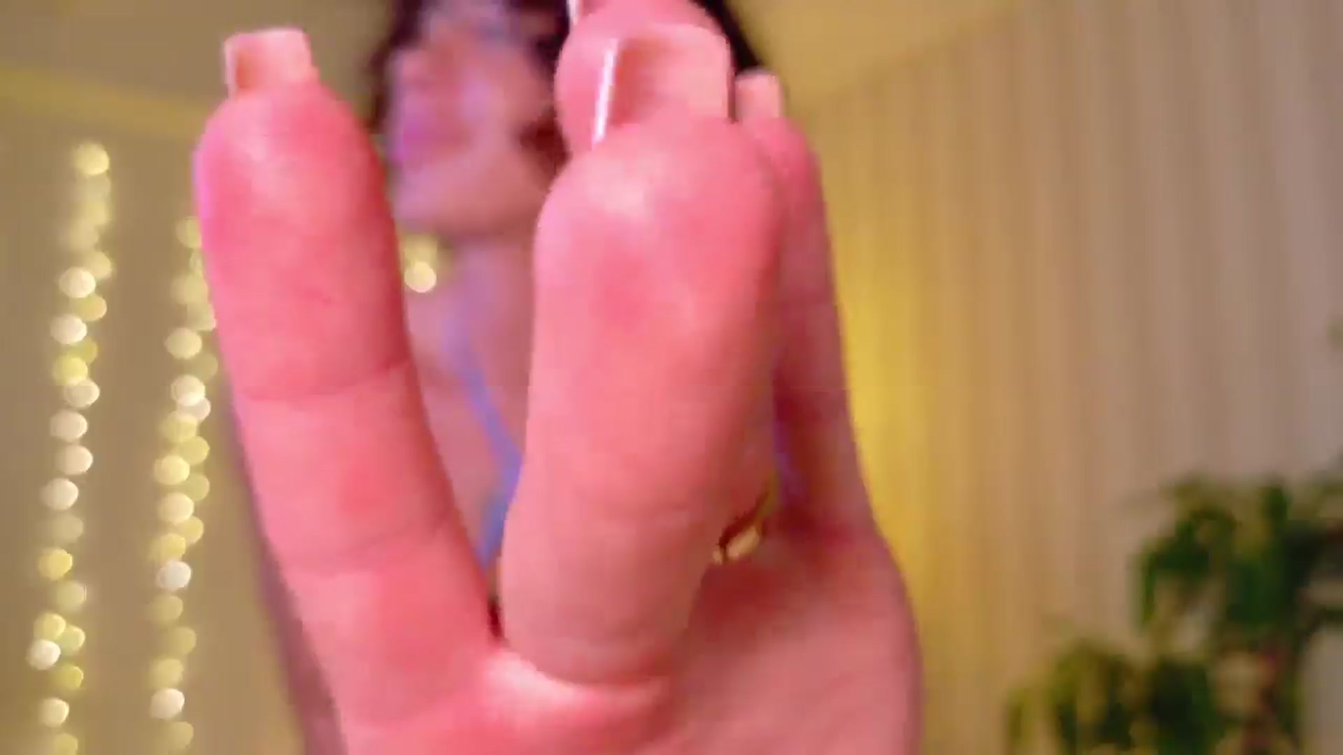 Gallery image thumbnail from Hanna_Nirvana's myfreecams stream on, 12/26/2024, 18:54 image 18 of 20