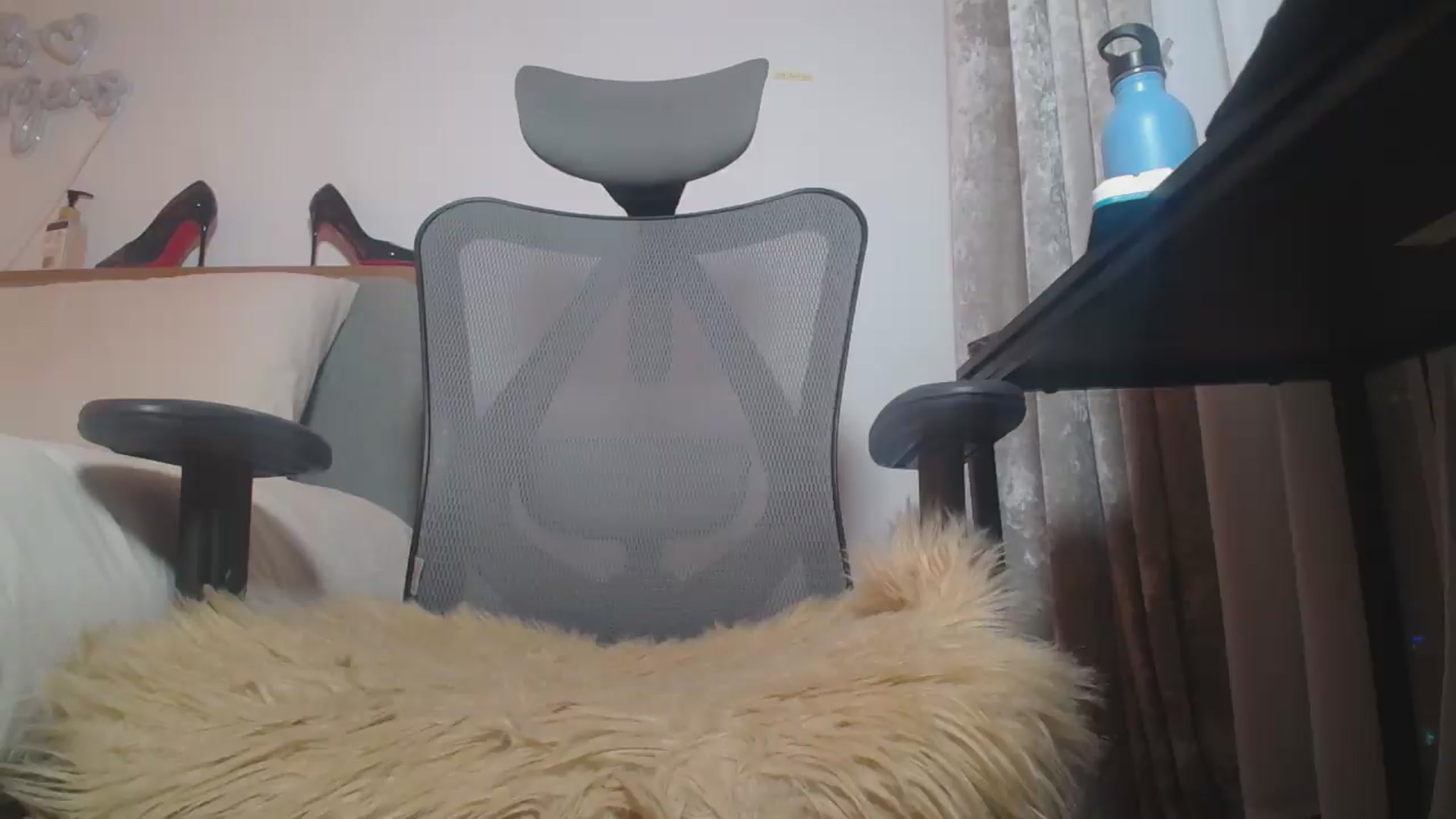 Gallery image thumbnail from Hanna_XX's myfreecams stream on, 08/20/2026, 12:02 image 1 of 20