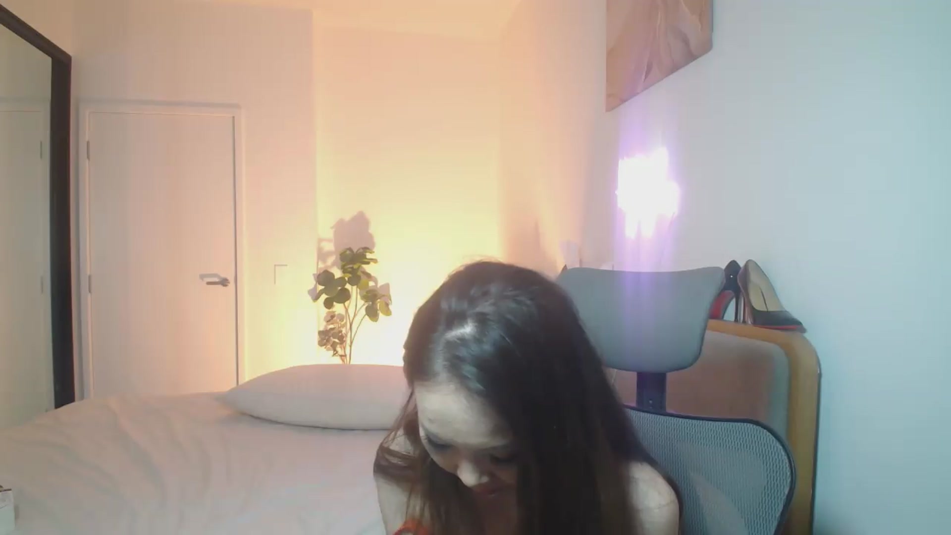 Gallery image thumbnail from Hanna_XX's myfreecams stream on, 08/29/2026, 12:49 image 12 of 20