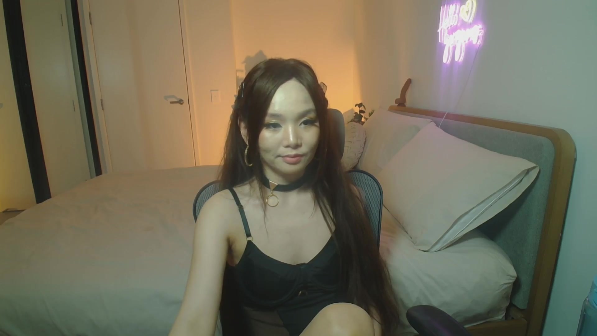 Gallery image thumbnail from Hanna_XX's myfreecams stream on, 08/30/2026, 12:27 image 19 of 20