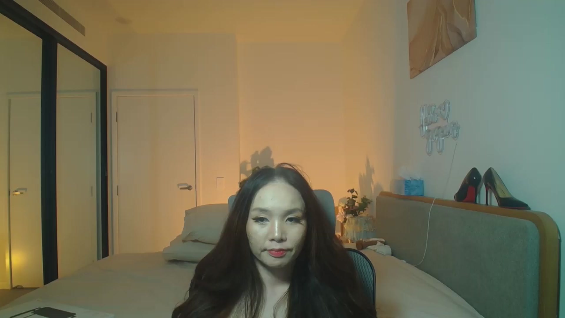 Gallery image thumbnail from Hanna_XX's myfreecams stream on, 09/03/2026, 12:07 image 11 of 20