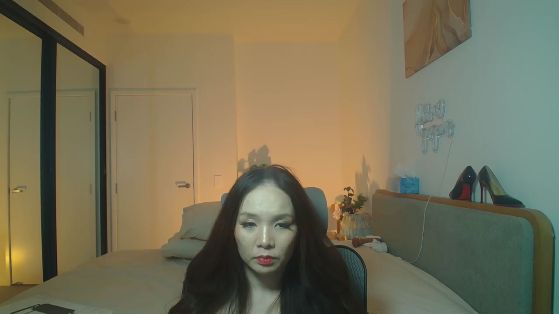 Gallery image thumbnail from Hanna_XX's myfreecams stream on, 09/03/2026, 12:07 image 12 of 20