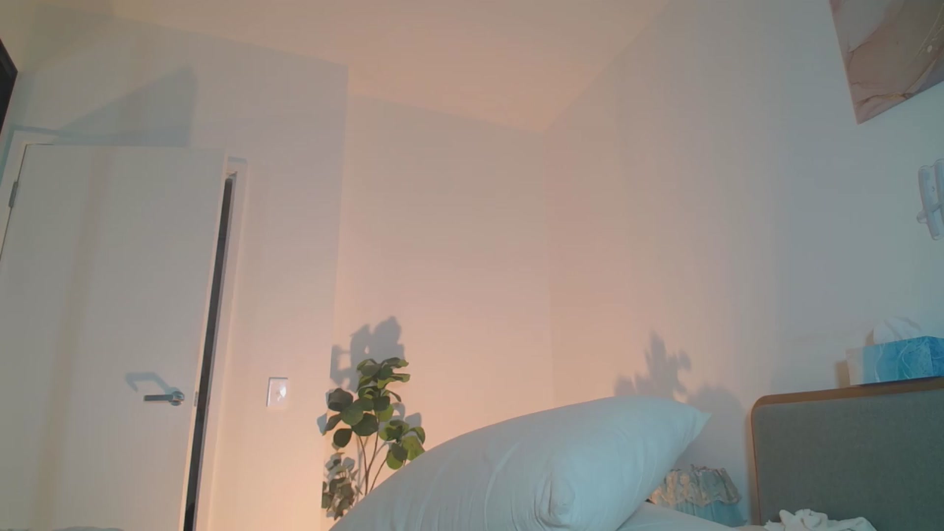 Gallery image thumbnail from Hanna_XX's myfreecams stream on, 09/04/2026, 11:14 image 4 of 20
