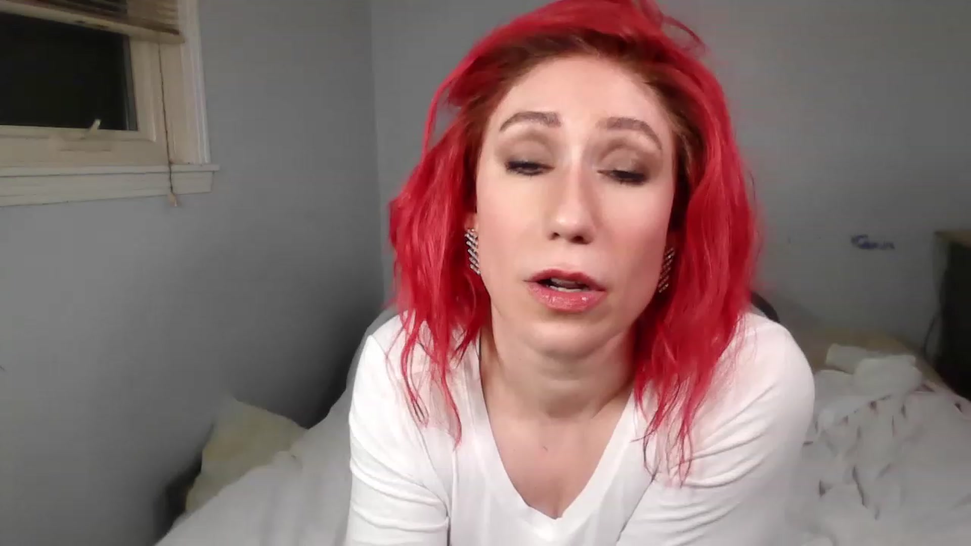 Gallery image thumbnail from HannahHarte's myfreecams stream on, 01/07/2023, 11:36 image 1 of 20