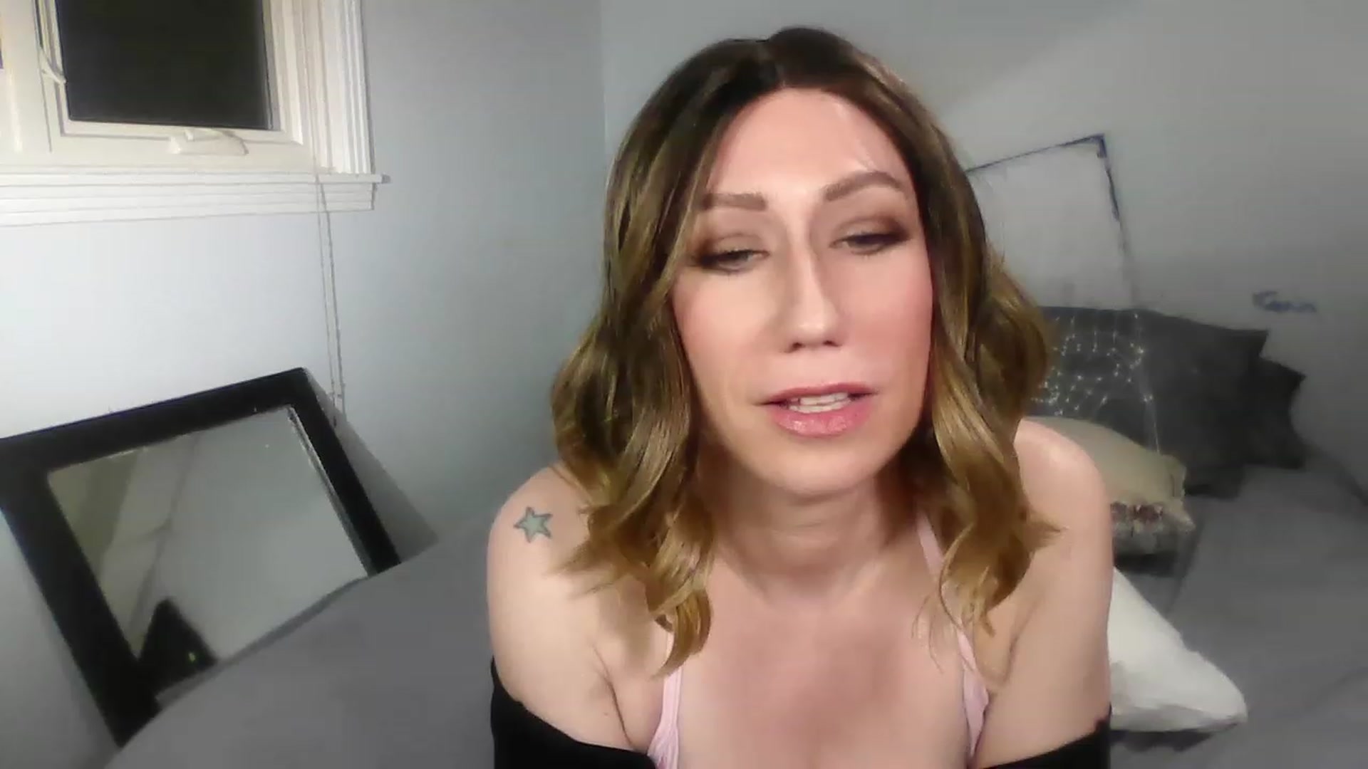 Gallery image thumbnail from HannahHarte's myfreecams stream on, 01/23/2023, 06:52 image 15 of 20