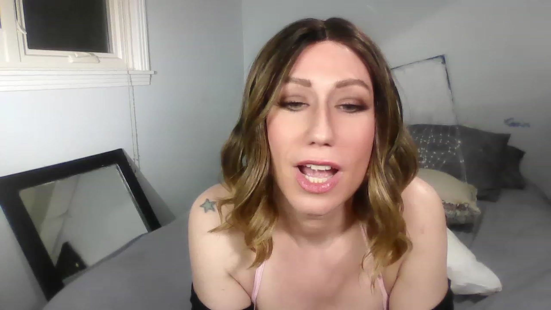 Gallery image thumbnail from HannahHarte's myfreecams stream on, 01/23/2023, 06:52 image 14 of 20