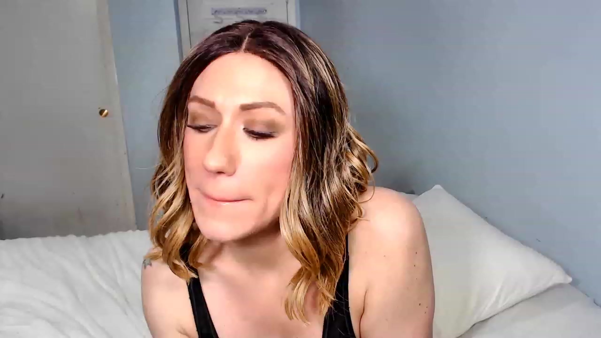 Gallery image thumbnail from HannahHarte's myfreecams stream on, 01/29/2023, 09:57 image 8 of 20