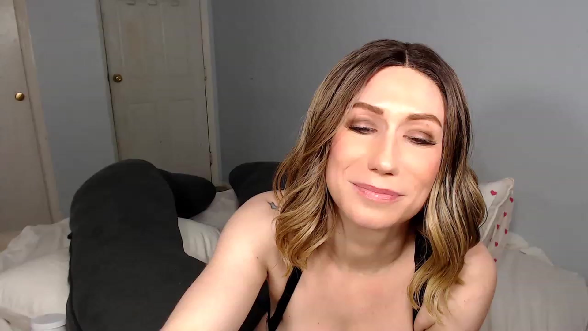 Gallery image thumbnail from HannahHarte's myfreecams stream on, 01/30/2023, 09:09 image 17 of 20