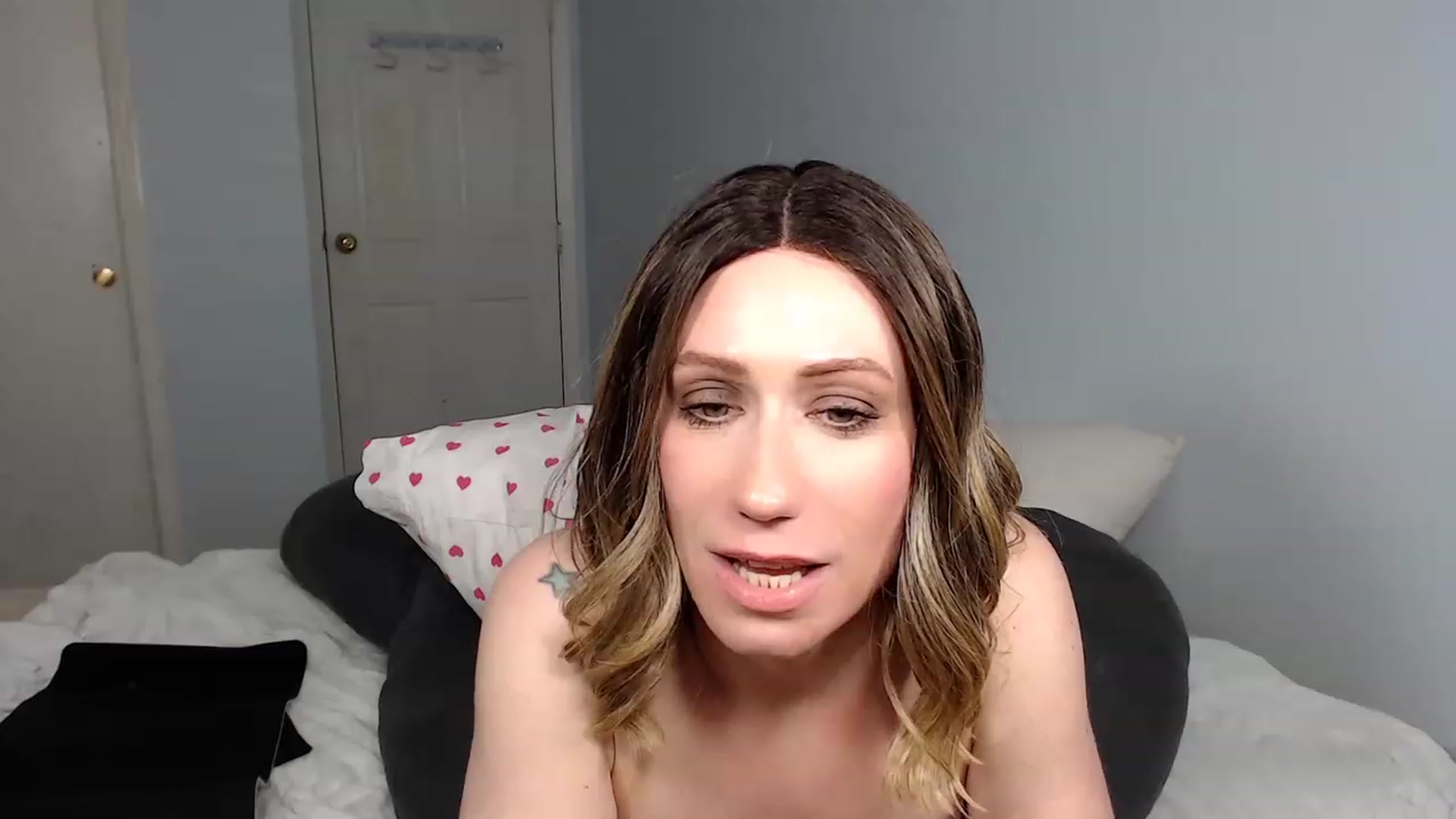 Gallery image thumbnail from HannahHarte's myfreecams stream on, 01/31/2023, 07:32 image 19 of 20