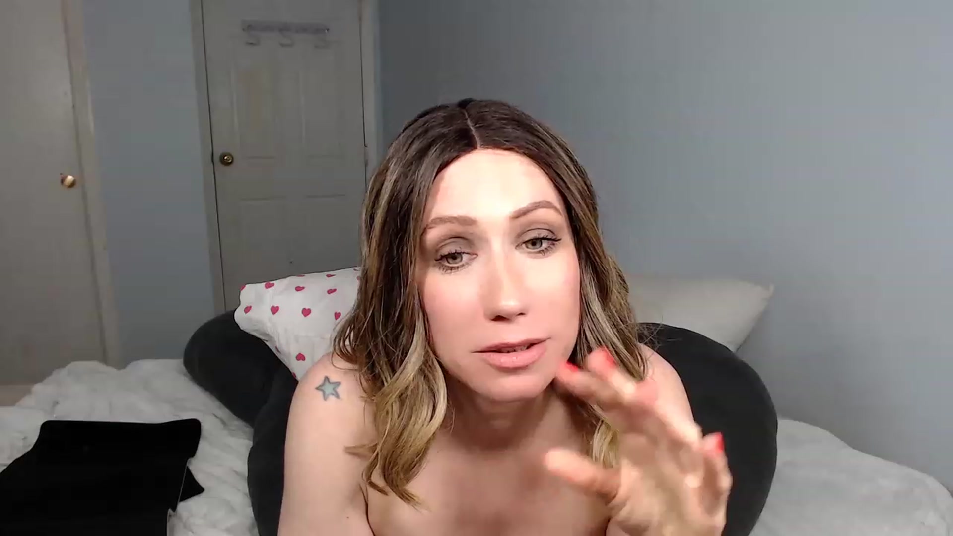 Gallery image thumbnail from HannahHarte's myfreecams stream on, 01/31/2023, 07:32 image 14 of 20