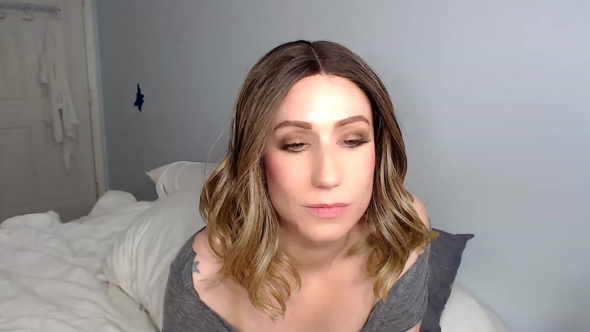 Gallery image thumbnail from HannahHarte's myfreecams stream on, 02/06/2023, 07:08 image 17 of 20