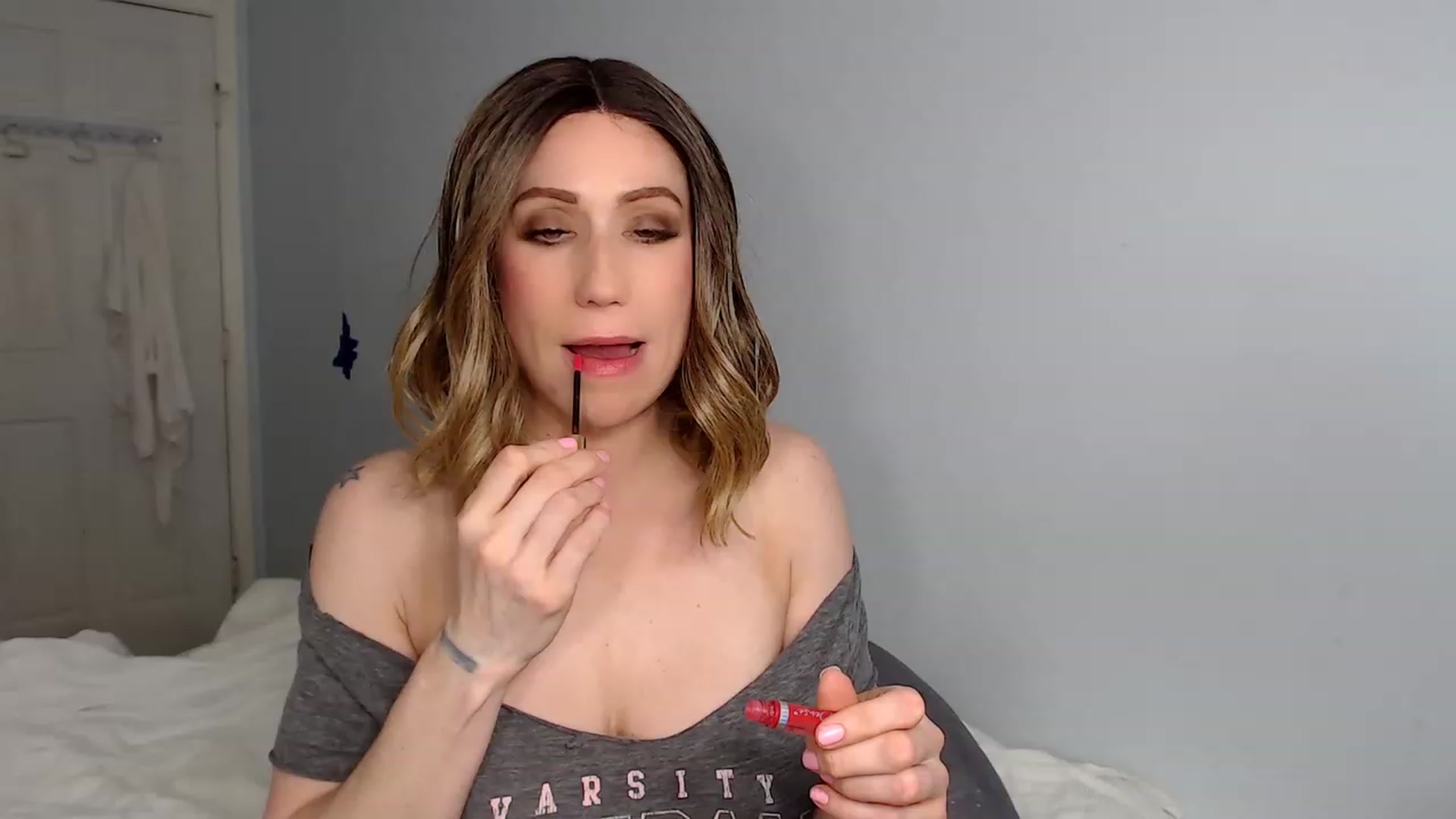 Gallery image thumbnail from HannahHarte's myfreecams stream on, 02/06/2023, 07:08 image 10 of 20