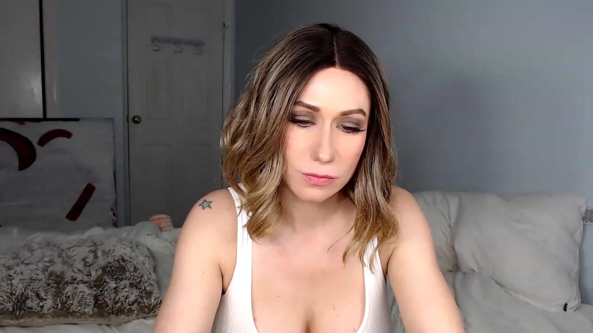 Gallery image thumbnail from HannahHarte's myfreecams stream on, 02/17/2023, 08:03 image 14 of 20