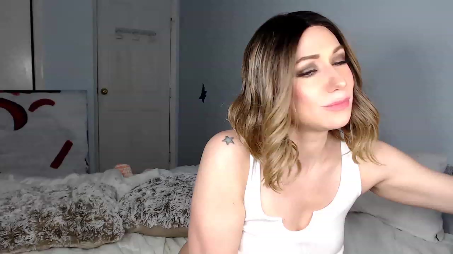 Gallery image thumbnail from HannahHarte's myfreecams stream on, 02/17/2023, 08:03 image 9 of 20