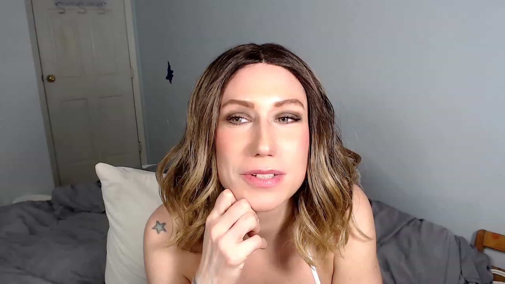 Gallery image thumbnail from HannahHarte's myfreecams stream on, 02/19/2023, 07:58 image 12 of 20