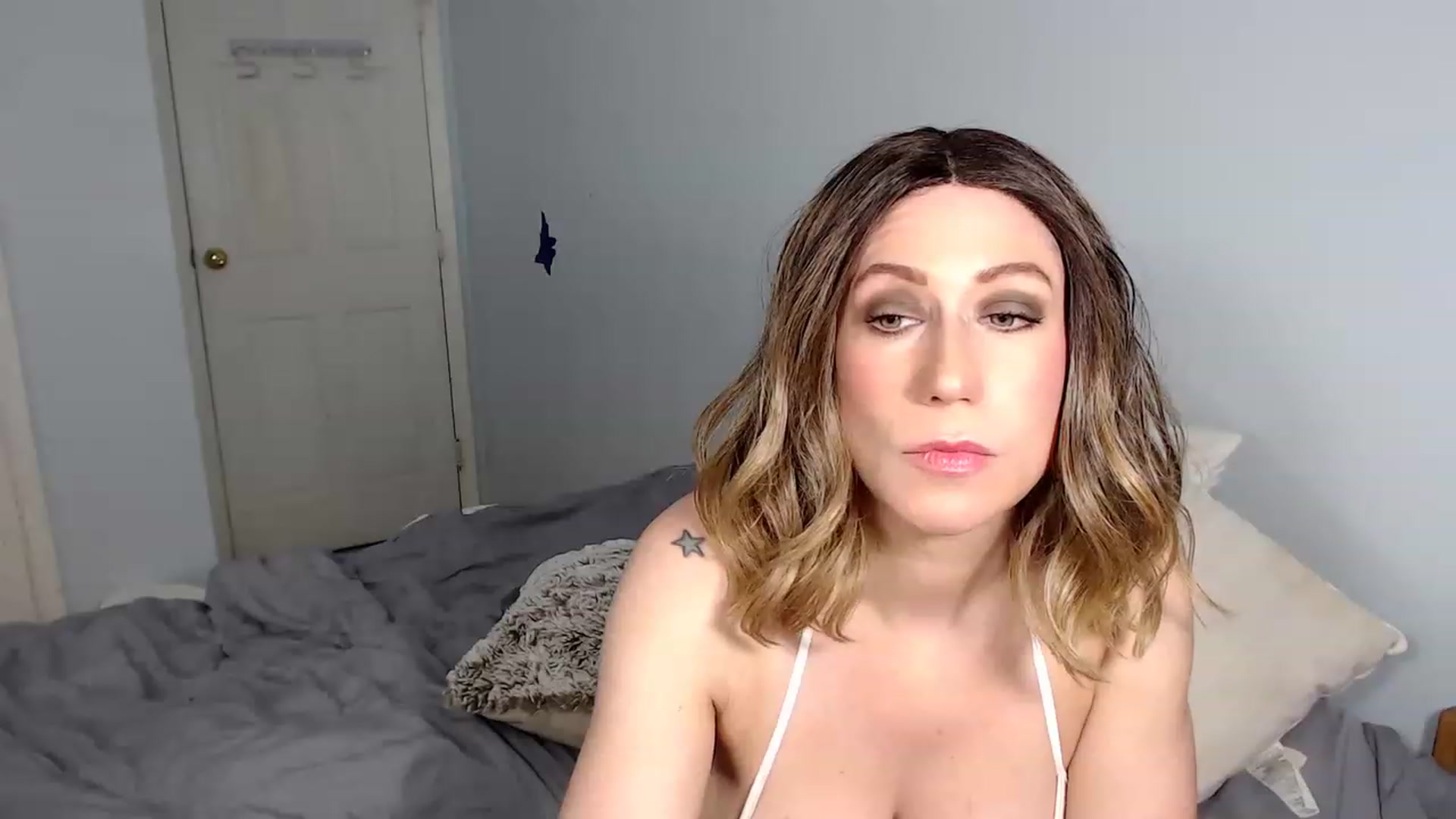 Gallery image thumbnail from HannahHarte's myfreecams stream on, 02/19/2023, 07:58 image 2 of 20