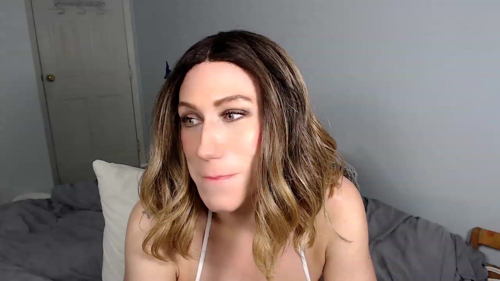 Gallery image thumbnail from HannahHarte's myfreecams stream on, 02/19/2023, 07:58 image 8 of 20