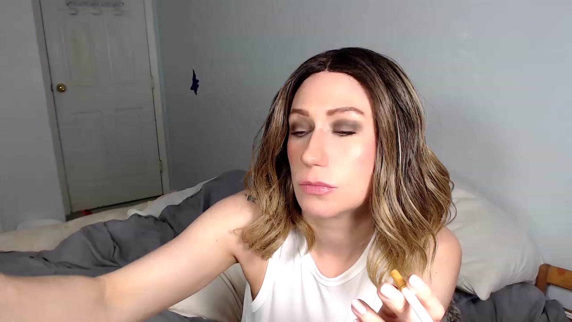 Gallery image thumbnail from HannahHarte's myfreecams stream on, 02/19/2023, 08:47 image 12 of 20