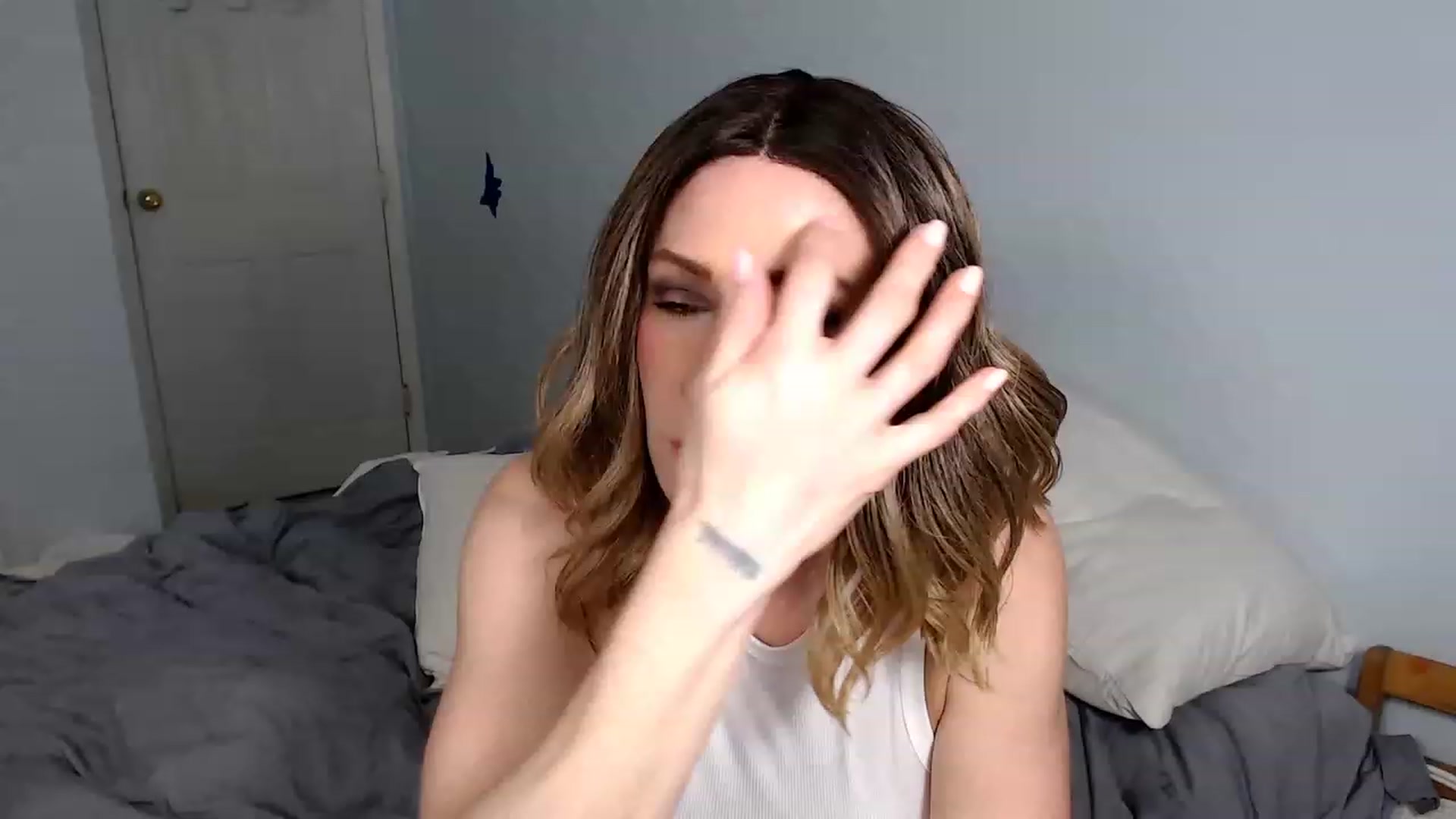 Gallery image thumbnail from HannahHarte's myfreecams stream on, 02/19/2023, 08:47 image 1 of 20