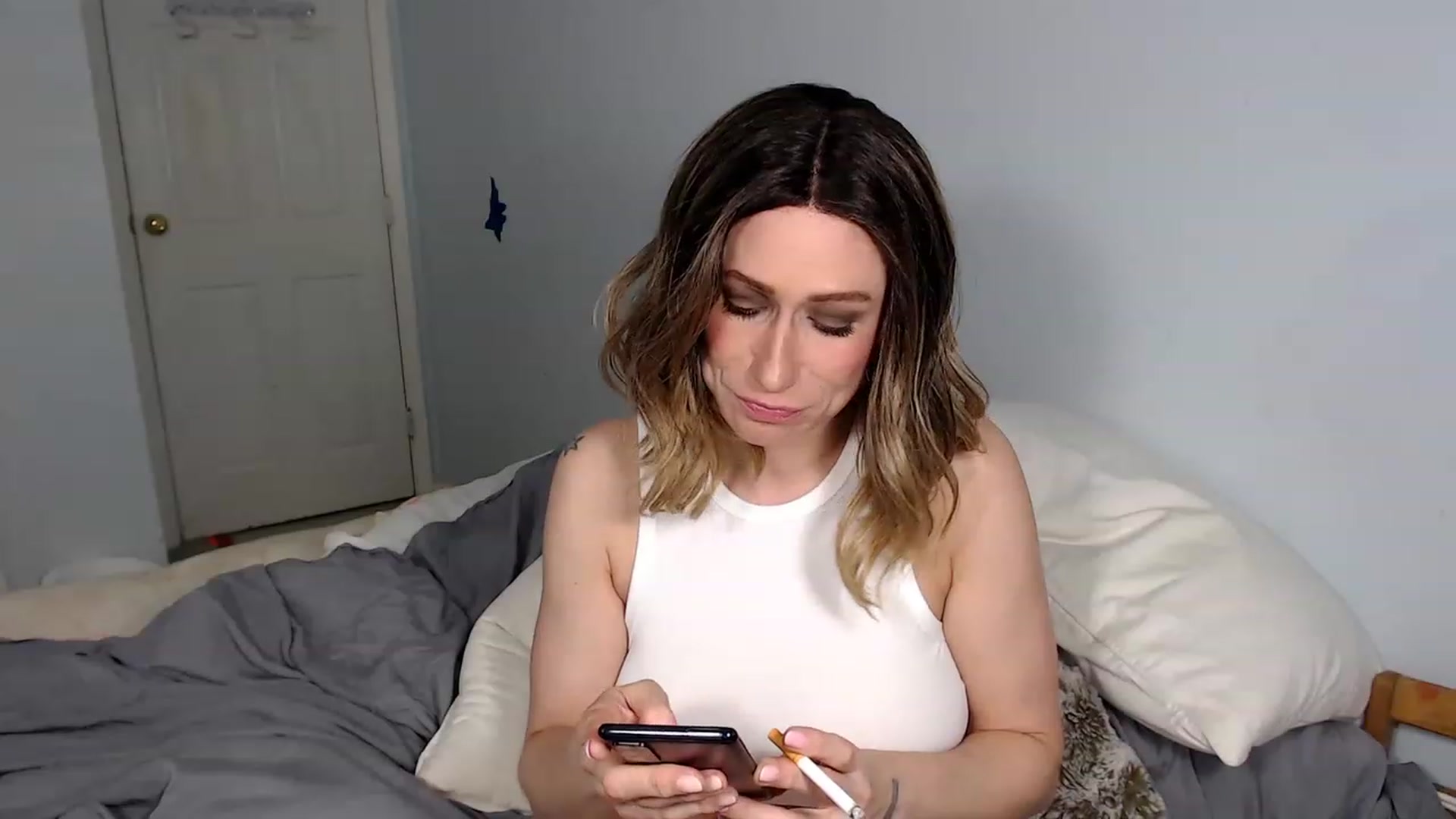 Gallery image thumbnail from HannahHarte's myfreecams stream on, 02/19/2023, 08:47 image 14 of 20