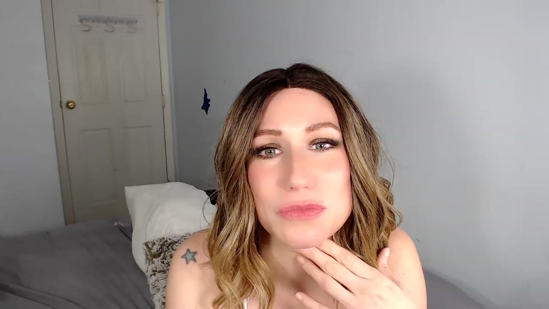 Gallery image thumbnail from HannahHarte's myfreecams stream on, 02/21/2023, 06:39 image 7 of 20