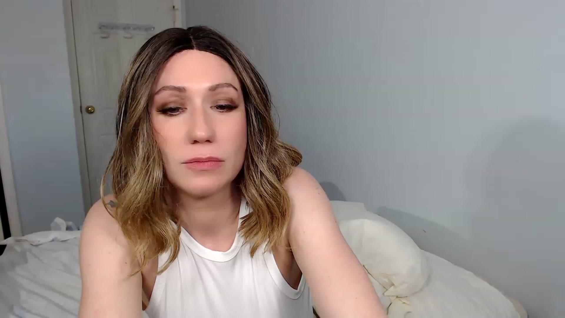 Gallery image thumbnail from HannahHarte's myfreecams stream on, 02/28/2023, 21:37 image 16 of 20