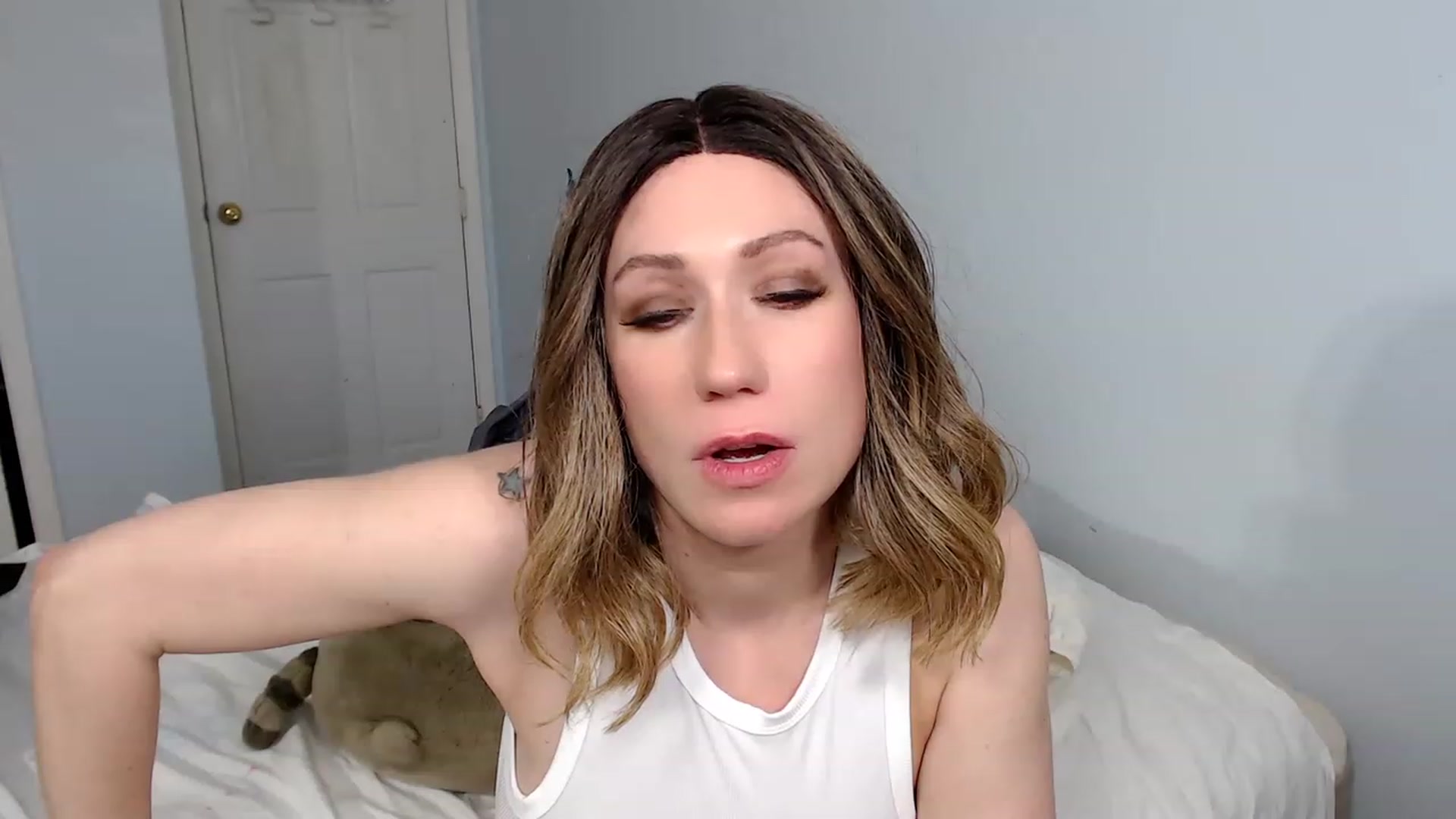 Gallery image thumbnail from HannahHarte's myfreecams stream on, 02/28/2023, 21:37 image 10 of 20