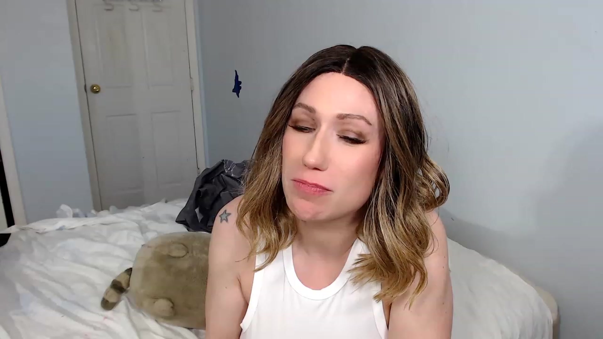 Gallery image thumbnail from HannahHarte's myfreecams stream on, 02/28/2023, 21:37 image 9 of 20