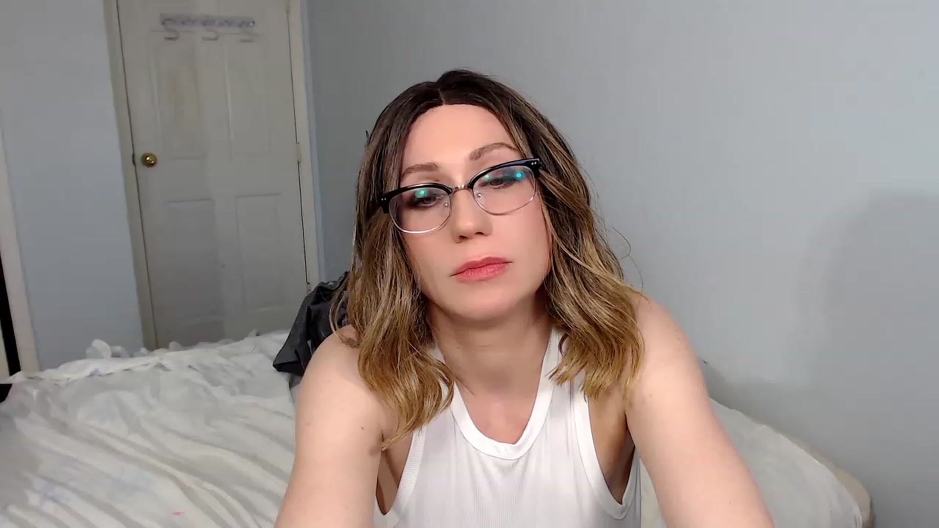 Gallery image thumbnail from HannahHarte's myfreecams stream on, 02/28/2023, 21:37 image 7 of 20